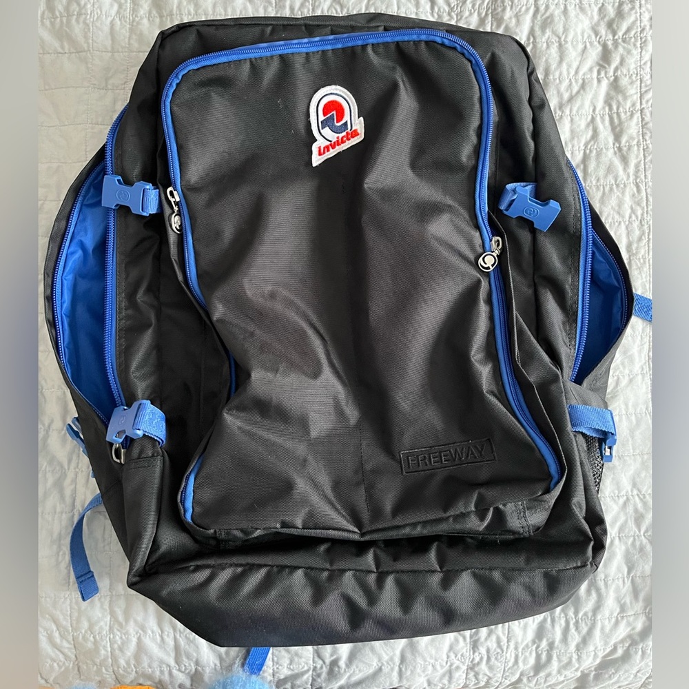 INVICTA freeway convertible duffle backpack.